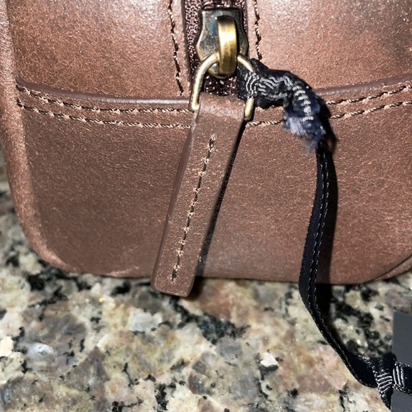 Lloyd Baker travel/toiletry/Dopp bag. NWT - Picture 2 of 4